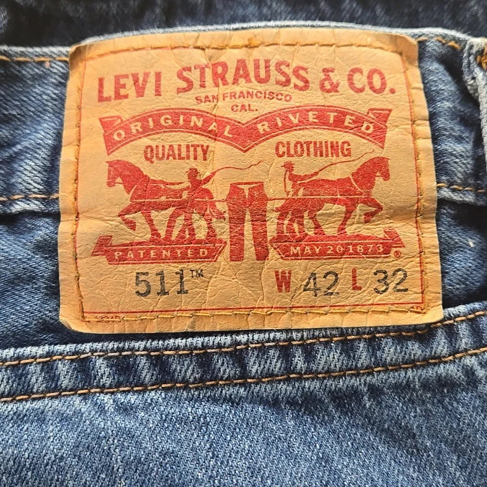 Levi's 511 Men's Blue Jeans 42x32